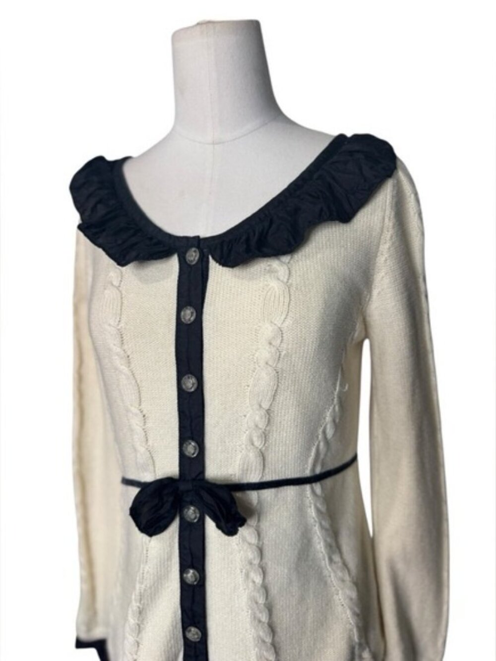 ANTHROPOLOGIE Guinevere Cardigan ADORABLE - M - Picture 4 of 5